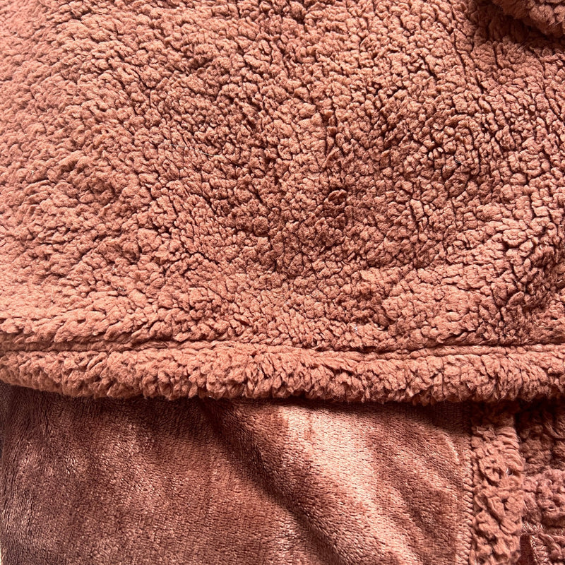 Protect Your Couch from Your Furry Friend: The Magic of a Waterproof Blanket