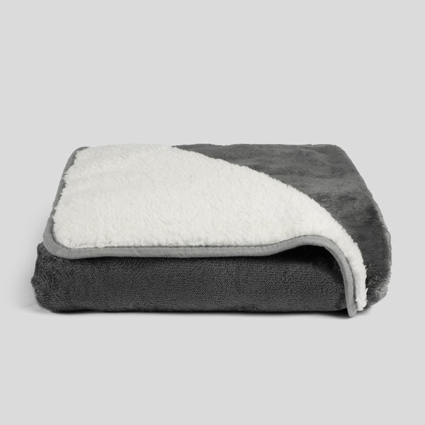 The best waterproof blanket for adults, keep your bed and couch clean and dry
